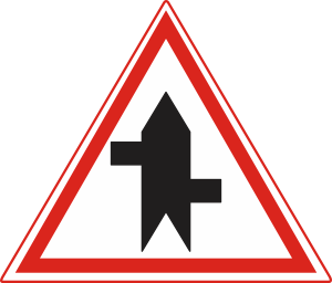 which of the following indicates "SERVICE ROAD JOINS MAIN ROAD FIRST FROM RIGHT THAN FROM LEFT"?